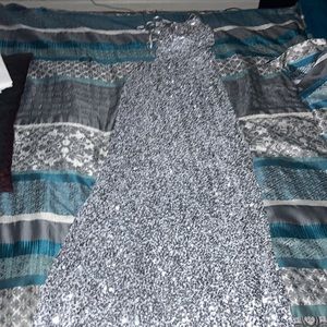 This is my prom dress i only warned this dress  only 1 time